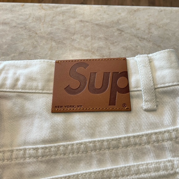 Supreme Daidō Moriyama Regular Jeans in White - Picture 2 of 7